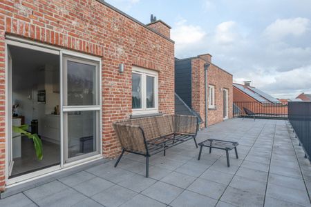 Ruim dakappartement met 3 slpk en terras te Rijkevorsel. - Photo 2