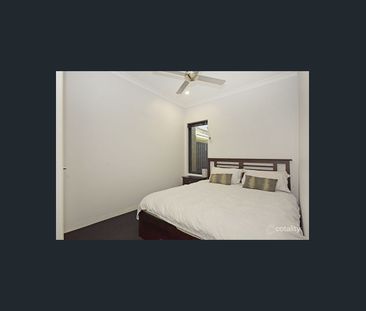 Light and Airy! - Photo 6