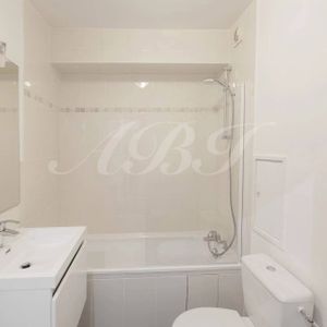 Rental Apartment Paris 17th - Photo 2