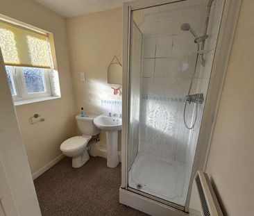 Viscount Square, Bridgwater, Somerset, TA6 - Photo 1