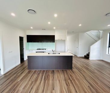 Near New Family Home - Photo 6