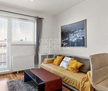 Svetlý, príjemný 2i byt 37m2, s balkónom a parkovaním - Photo 3