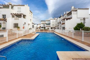 Plaza Flamencos los Urb los Flamencos