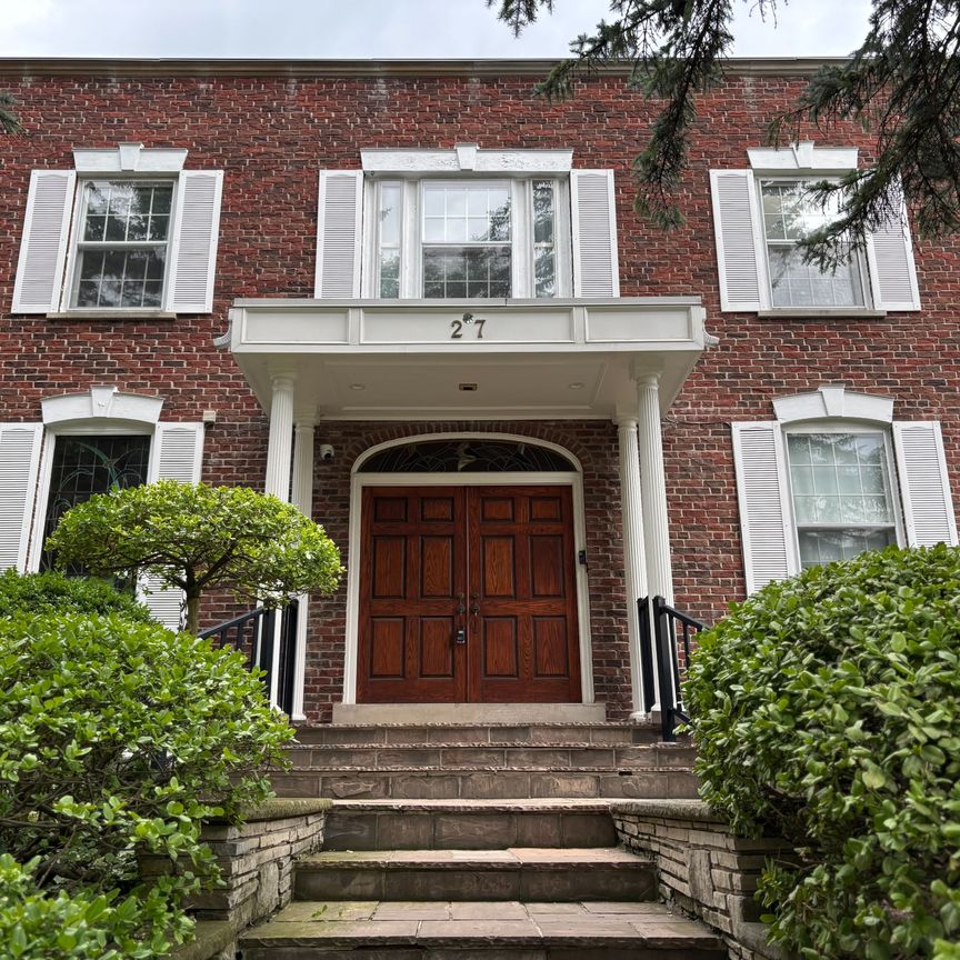 For Lease - 27 Junewood Crescent, Toronto, Ontario - Photo 1