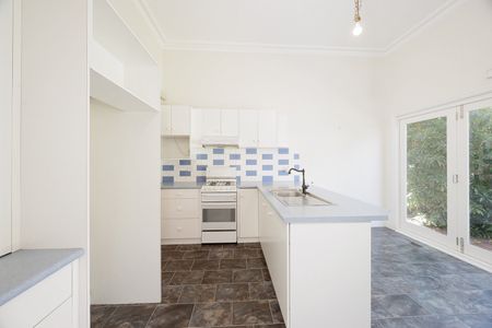 34 Herbert Street, Footscray VIC 3011 - Photo 3