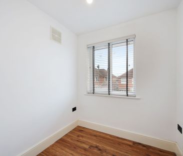 3 bed semi-detached house to rent in Parkville Road, Manchester, M25 - Photo 5