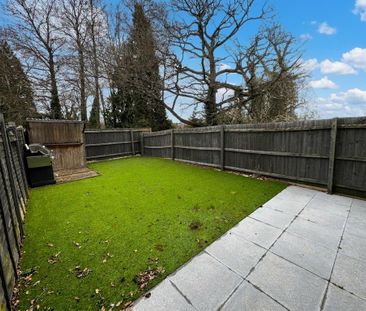 2 bedroom end of terrace house to rent - Photo 1