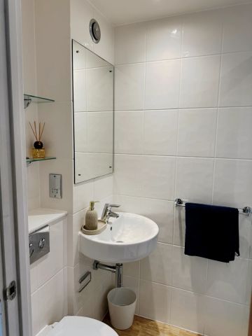 Gold 2-Bed Apartment - Photo 5
