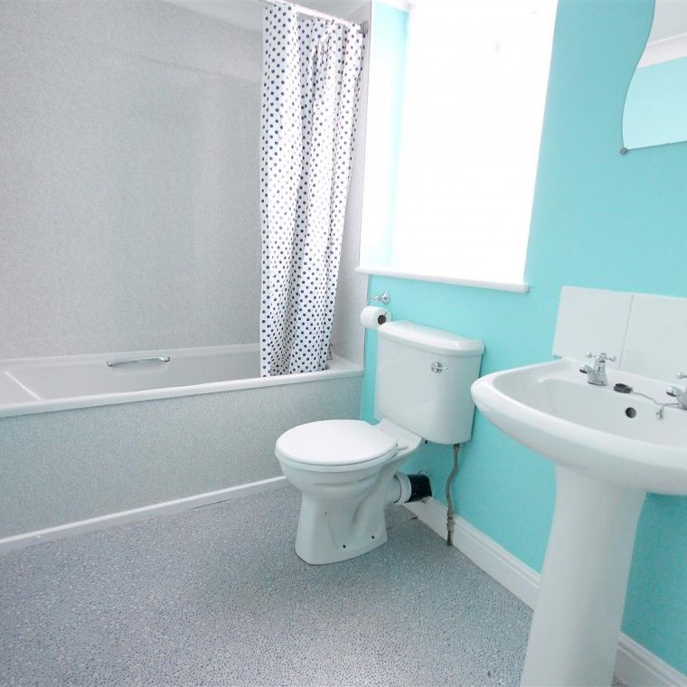 1 Bedroom Flat/Apartment To Let - Photo 1