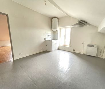 Location Appartement 3 pièces 50m² - Photo 2