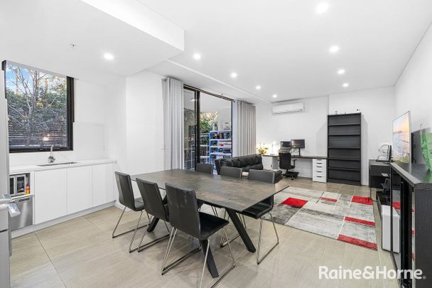 FULLY FURNISHED - 1BEDROOM WITH COURTYARD - Photo 1