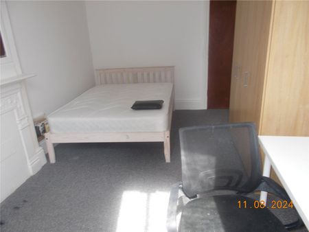 Student Properties to Let - Photo 2