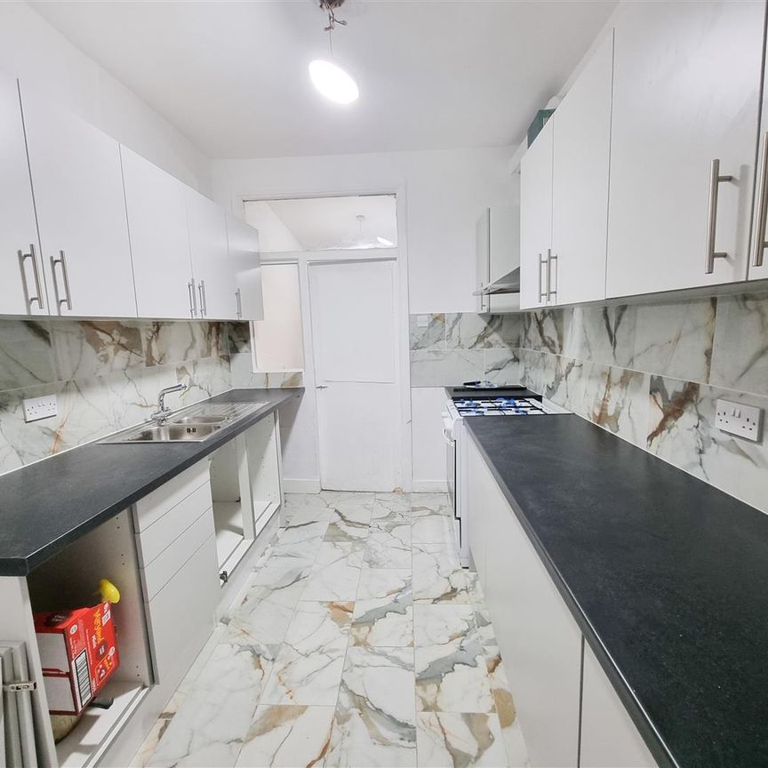 London Road, Thornton Heath - Photo 1
