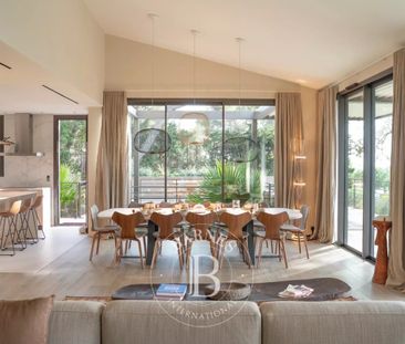 GIGARO - VILLA 6 CHAMBRES - PISCINE - VUE MER - Photo 2