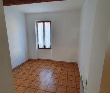 Location Appartement 3 pièces 51m² ROUGIERS 83170 - Photo 1