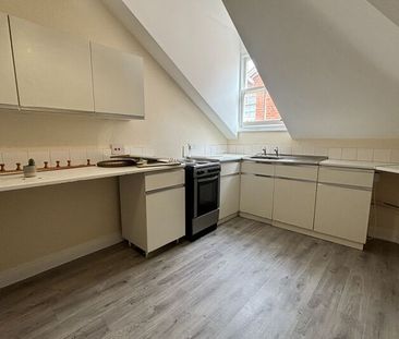 Flat 3, 1 Craven Street, Scarborough - Photo 1