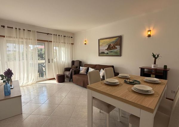 Excelente Apartamento T2 localizado em zona privilegiada de Albufeira.