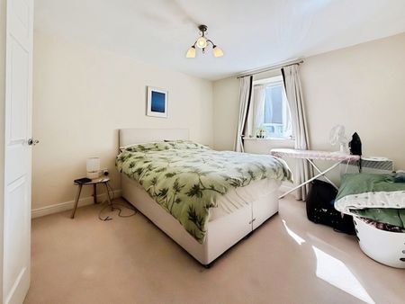 Knightsbridge Court, Gosforth, Newcastle Upon Tyne, NE3 2JW - Photo 4
