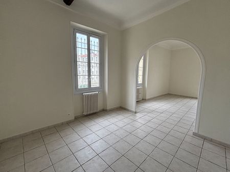 Location appartement 3 pièces, 74.56m², Nice - Photo 3