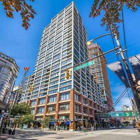 Great Location + Spacious 1 Bed 1 Bath @ Woodwards - UNFURNISHED - Photo 1