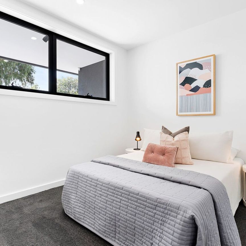 Modern Living in Prime Yarraville Location - Photo 1