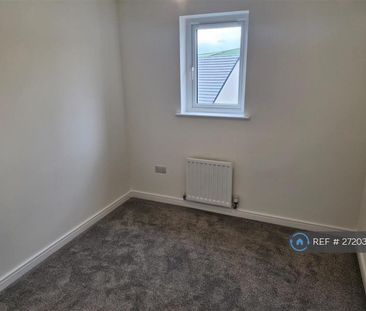 4 bedroom terraced house to rent - Photo 3