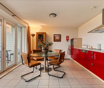 Nicely 2 bedroom apartment, terrace & harbor view - Photo 6