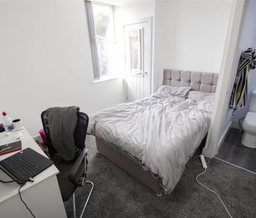 5 bedroom house to rent - Photo 3