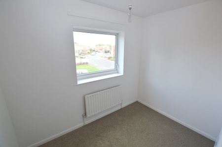 Highfields Way, Holmewood, S42 - Photo 4