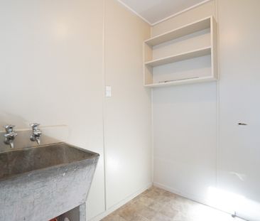 Brand new carpet and HRV system - Photo 5