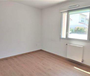 Location Appartement 3 pièces 58m² MURET 31600 - Photo 3