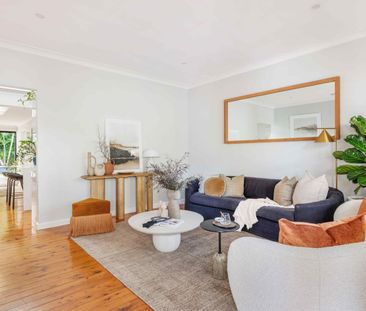 Freestanding Cottage, Entertainer’s Deck and Private Garden - Photo 4