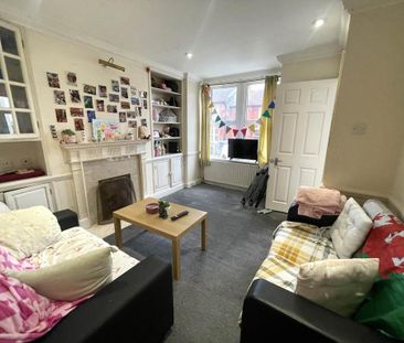 4 bedroom house to rent - Photo 2