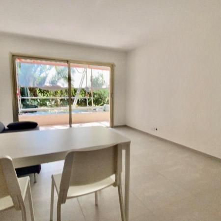 Location Appartement 2 pièces 37m² LE CANNET 06110 - Photo 1