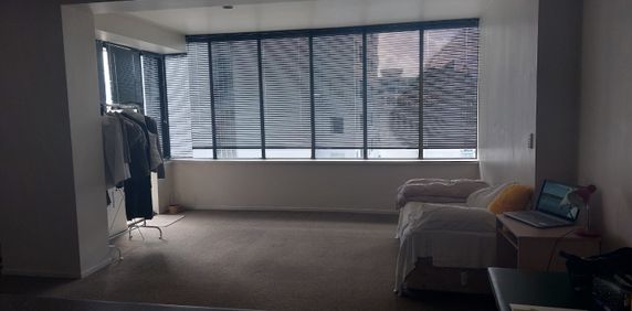 Central City Apartment - Photo 2