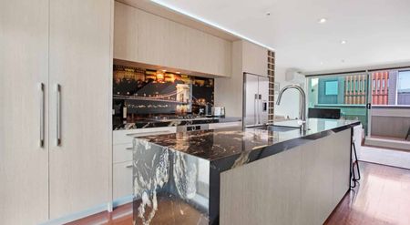 Stylish Ponsonby Living – 3 Bedrooms, 2 Bathrooms, Fully Furnished! - Photo 5