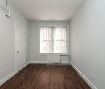 160 Huron Street - Photo 1