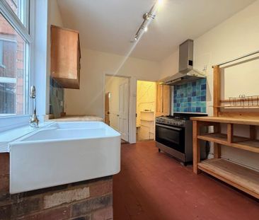 3 bedroom terraced house to rent - Photo 5