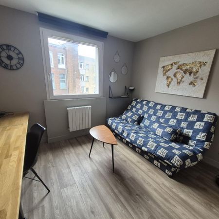 Location Appartement 1 pièce 17m² LILLE 59000 - Photo 3