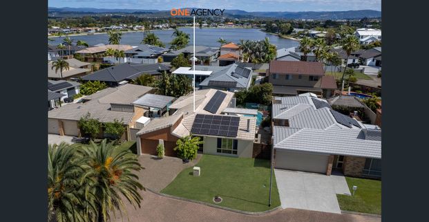 Family Home in the Heart of Burleigh Waters - Photo 1