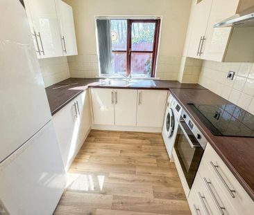 2 bedroom flat to rent - Photo 6