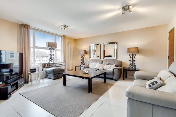 3 bedroom apartment to rent - Photo 1