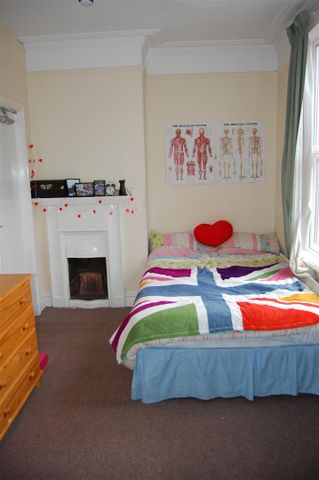 Headingley Mount, Headingley, LS6 3EL, Leeds - Photo 2