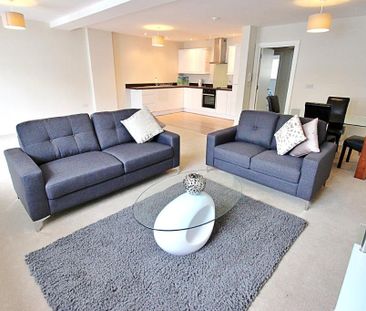 2 bedroom flat to rent - Photo 1
