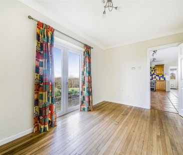 5 bedroom detached house to rent - Photo 3