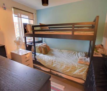 Himalayan Way, Watford - Photo 3