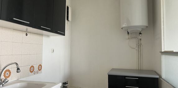 Location Appartement T1 26.5m² Marseille 13003 - Photo 2