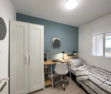 Calle de San Dacio, Madrid, Community of Madrid 28034 - Photo 4