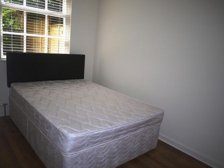 4a Windsor Close, Belfast BT9 6FG - Photo 3