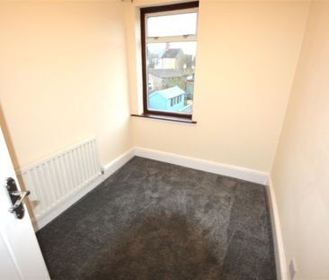 3 bedroom house - terraced to rent - Photo 2